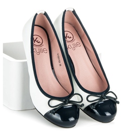 Kylie Pompe con zeppa bianco 2