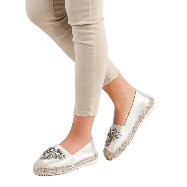 Espadrillas bianche con ornamenti bianca 2