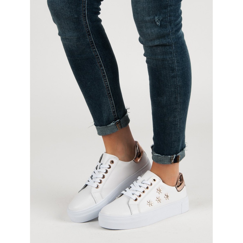 Filippo Scarpe sportive in pelle con fiori bianco 1