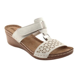 Ciabatte Inblu NA03 beige con paillettes velcro 1