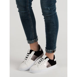Scarpe sportive comode bianca nero 1