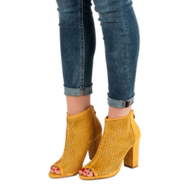 Nio Nio Stivali open toe traforati giallo 1
