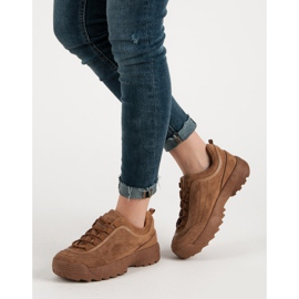 Sneakers in pelle scamosciata color cammello marrone 2