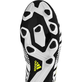 Scarpe da calcio Adidas Nemeziz 17.4 FxG M S80606 multicolore bianco 1