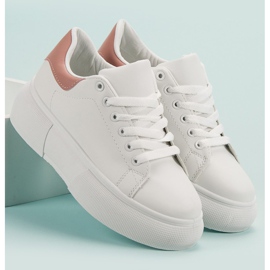 Renda Scarpe bianche sulla piattaforma bianca 1