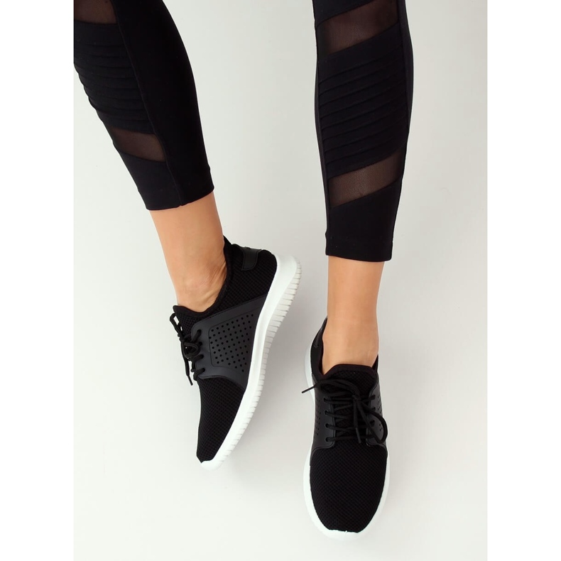 Scarpe sportive nere 7758-Y Nero 1