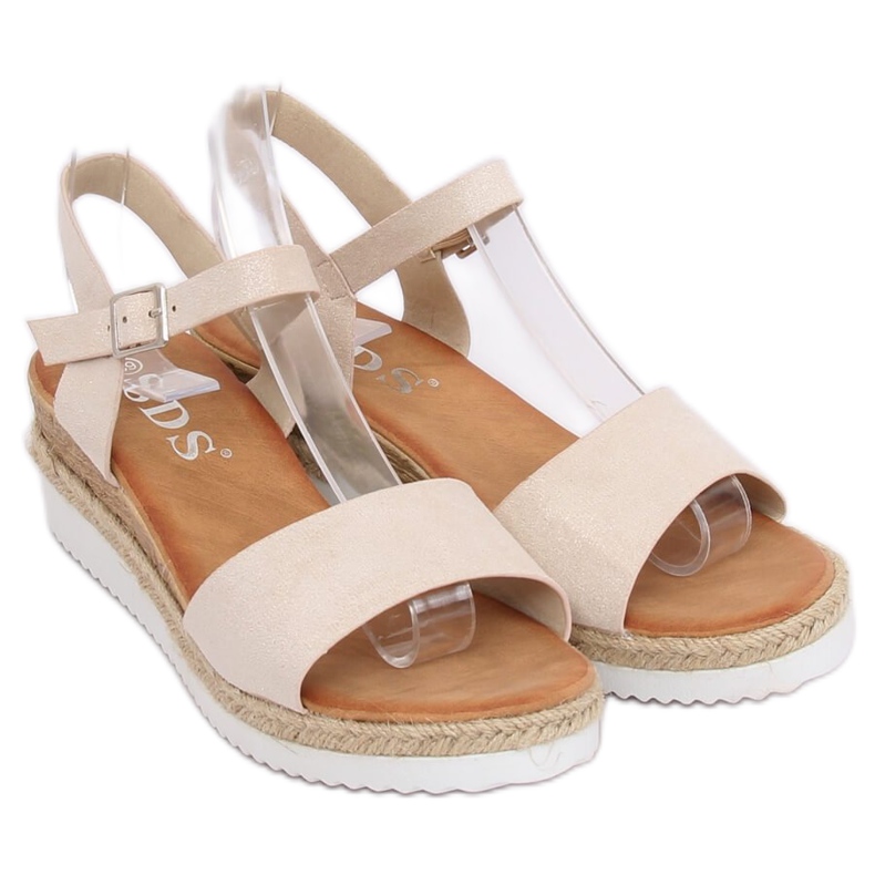 Sandali beige su una zeppa bassa 7868-KL Beige 1