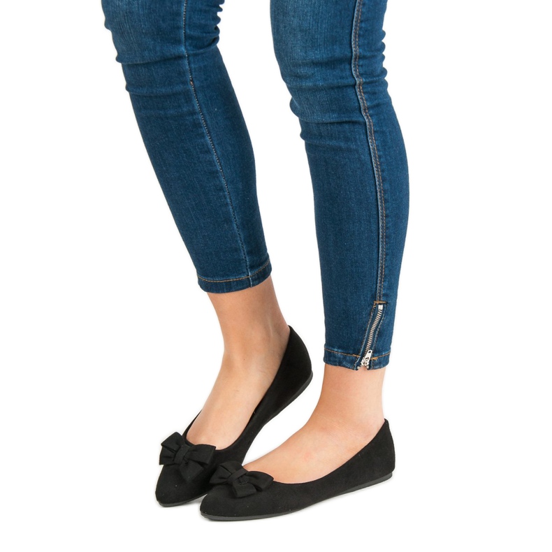 Ch. Creation Ballerina In Pelle Scamosciata In Spitz nero 1