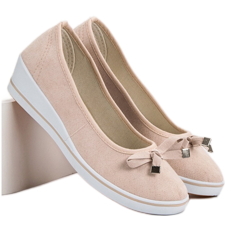 SHELOVET Pompe con zeppa marrone 2