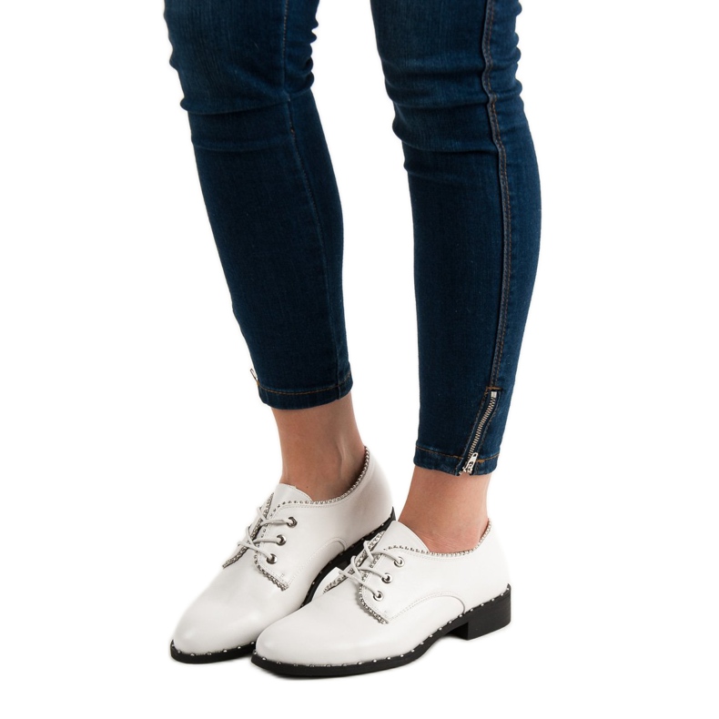 Groto Gogo Scarpe con tacco basso bianca 2