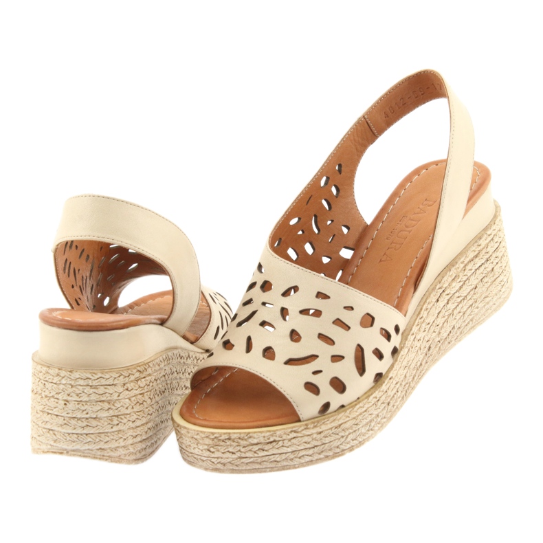 Sandali con zeppa Badura 4812 beige 4