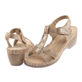 Sandali comodi da donna DK beige dorato marrone 4