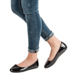 GUAPISSIMA Ballerine laccate nero 1