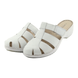 Pantofole con zeppa da donna Caprice 27353 bianche bianco 3
