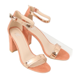 Pink GF-WL-35 Sandali rosa sul post 1