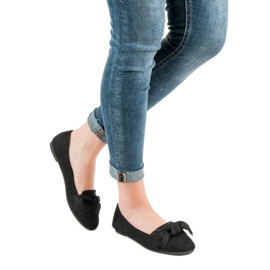 Queen Vivi Ballerine in camoscio nero 2