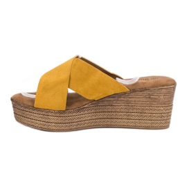 SHELOVET Sandali con zeppa senape giallo 1