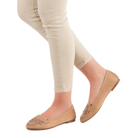 Small Swan Mocassini classici beige scuro 1