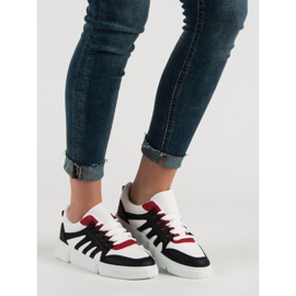 Scarpe sportive comode bianca nero 1