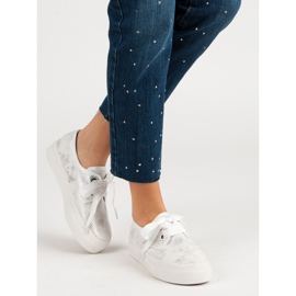 Kylie Scarpe da ginnastica legate con un nastro bianco grigio 1