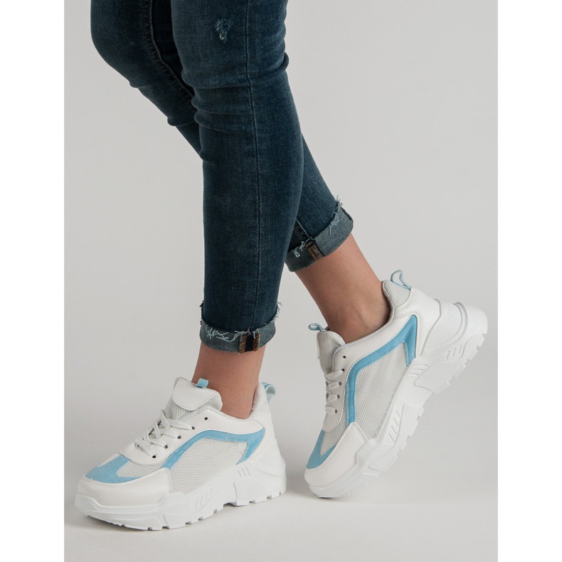 Scarpe sportive da donna bianca 2