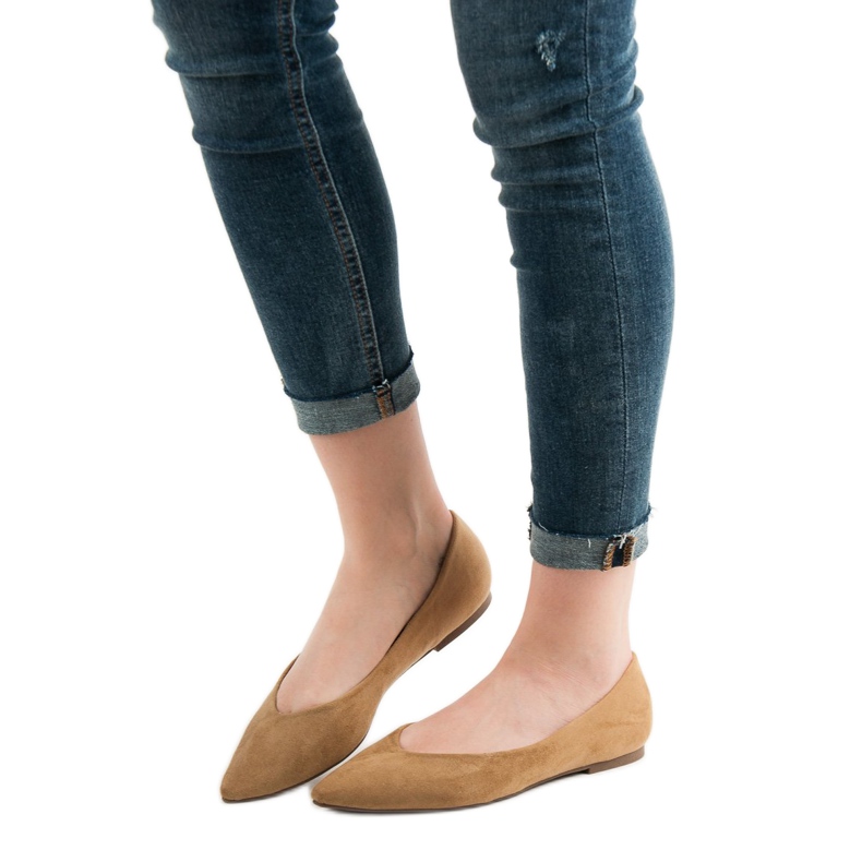 Corina Ballerina In Spitz marrone 2