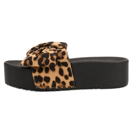 Queen Vivi Pantofole in pelle scamosciata sulla piattaforma nero marrone 1