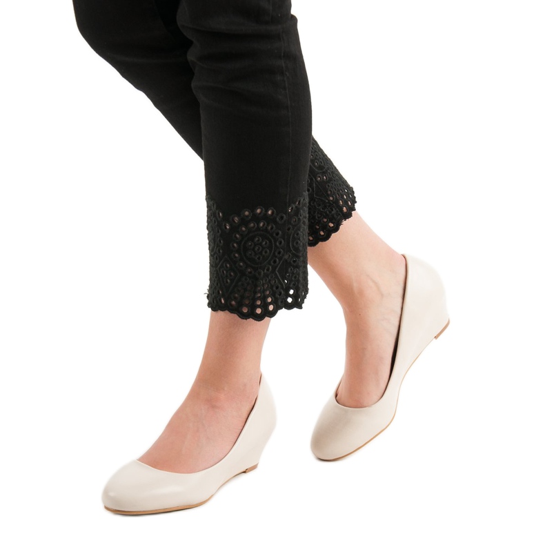 Small Swan Pompe con zeppa marrone 1