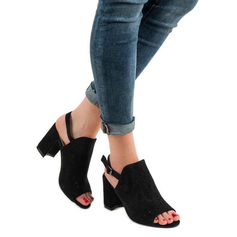 SHELOVET Sandali chiusi in pelle scamosciata nero 1