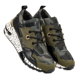 Sneakers VICES alla moda verde 2