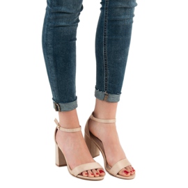 VICES Sandali su un palo marrone 2