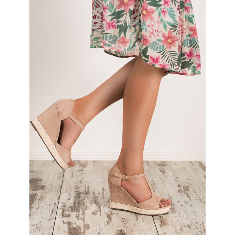 Renda Sandali beige 1