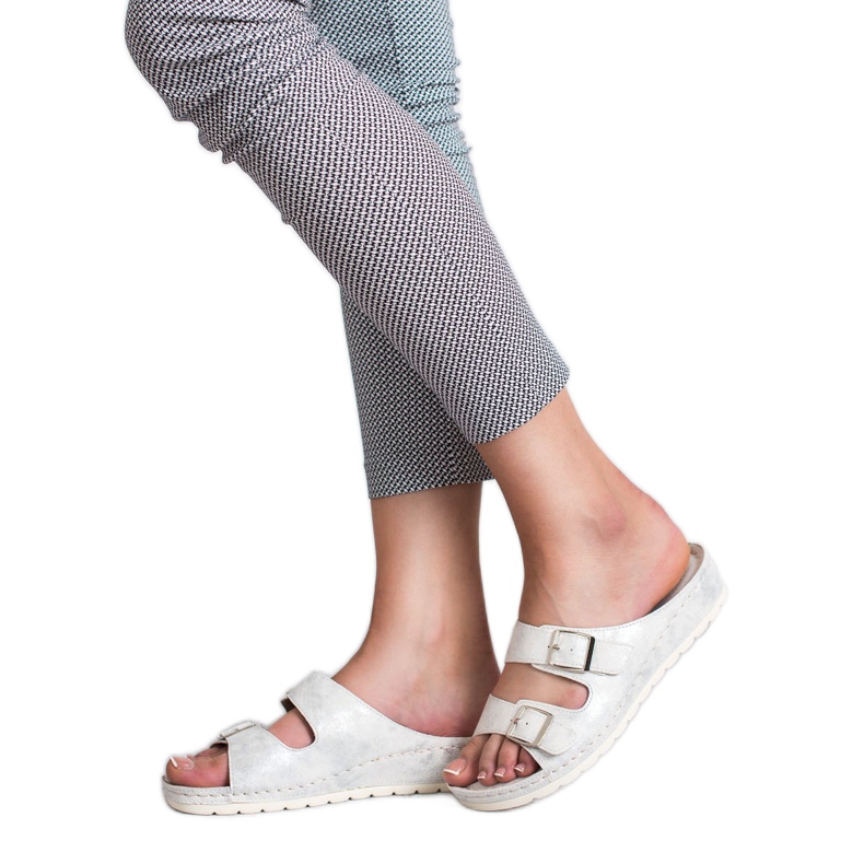 Goodin Pantofole Con Fibbia bianco grigio 1