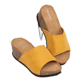 Giallo GU56 Pantofole con zeppa gialle 1