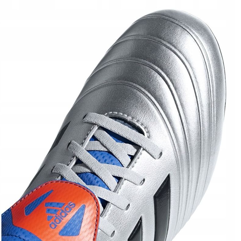 Scarpe da calcio Adidas Copa 18.4 FxG M DB2458 grigio argento 2
