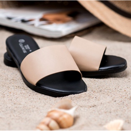 Clowse Pantofole Beige Classiche 1