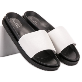 Clowse Pantofole bianche da donna bianco 1