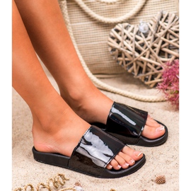 Small Swan Pantofole nere alla moda nero 1