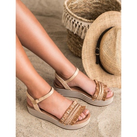 Sandali VICES beige scuro 1