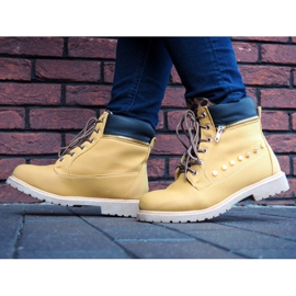 Trappers caldi con ornamenti A06 Camel marrone 1