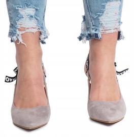 Sandali grigi con tacco alto di Love Paris grigio 2