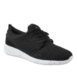 Scarpe sportive da uomo nere M637-1 nero 1
