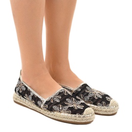 Espadrillas nere traforate con fiori 68-118 nero 1