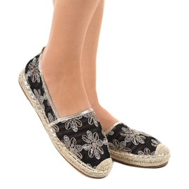 Espadrillas nere traforate con fiori 68-118 nero 2