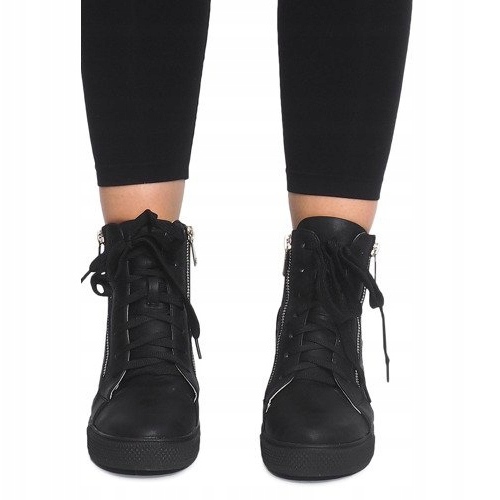 Sneakers con zeppa traforata HQ881 Nero 2