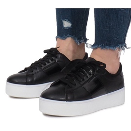 Sneakers nere sulla piattaforma Livet De Lux nero 1