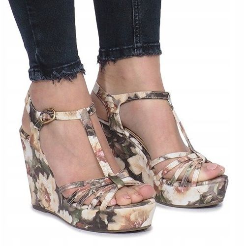 Sandali con zeppa beige Espadrillas con fiori beige 1