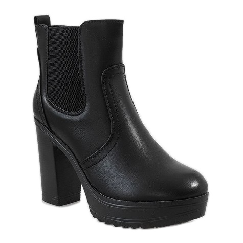 Stivali neri su un palo A89606 nero 1