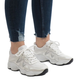 Scarpe sportive bianche alla moda KB-153 bianco 2