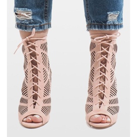 Stivali rosa su uno spillo 1610-225 2